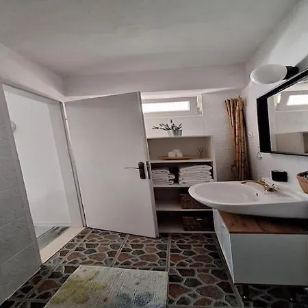 Mediterranean House - Two Bedroom With Terrace *